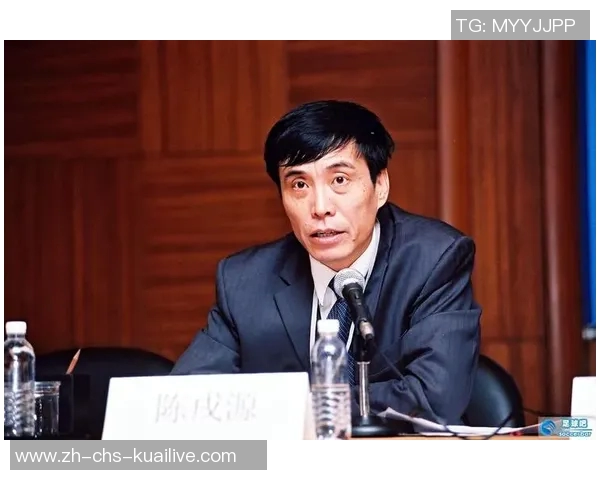 中国足球发展困境与改革路径探讨：从青训到职业联赛的全面分析